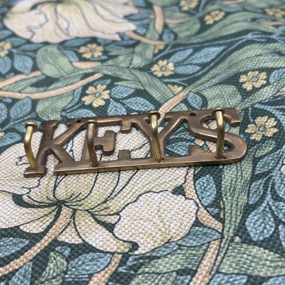 Vintage Brass Key Hook Cottagecore Wall Mount Gold Tone India 4 Hooks - Picture 9 of 11